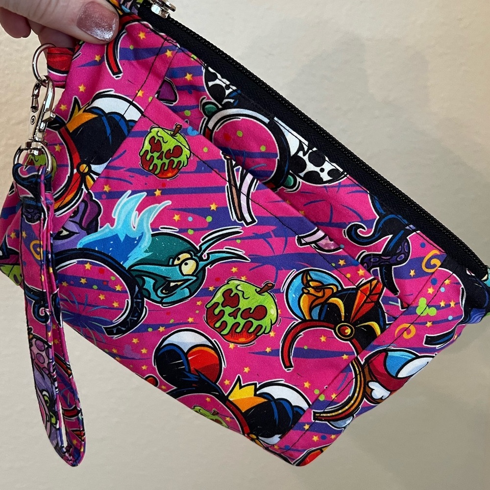 Disney Villains Cosmetic Pouch / Wristlet